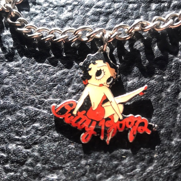 Betty Boop Charm Bracelet Silvertone Fun - Picture 3 of 6